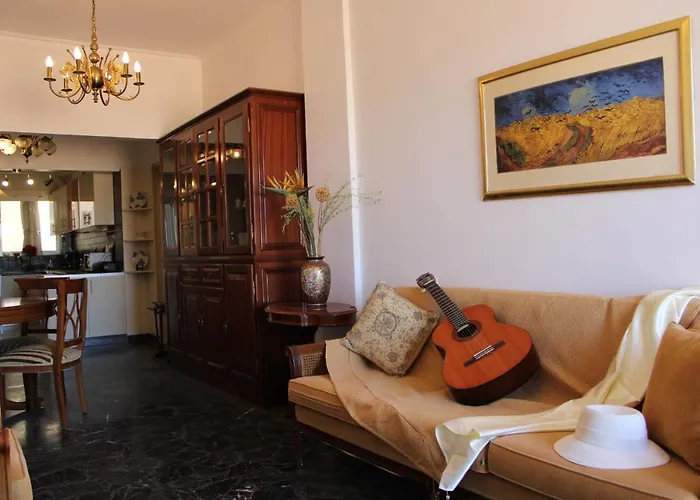 Xenia's Apt In West Moat Chania